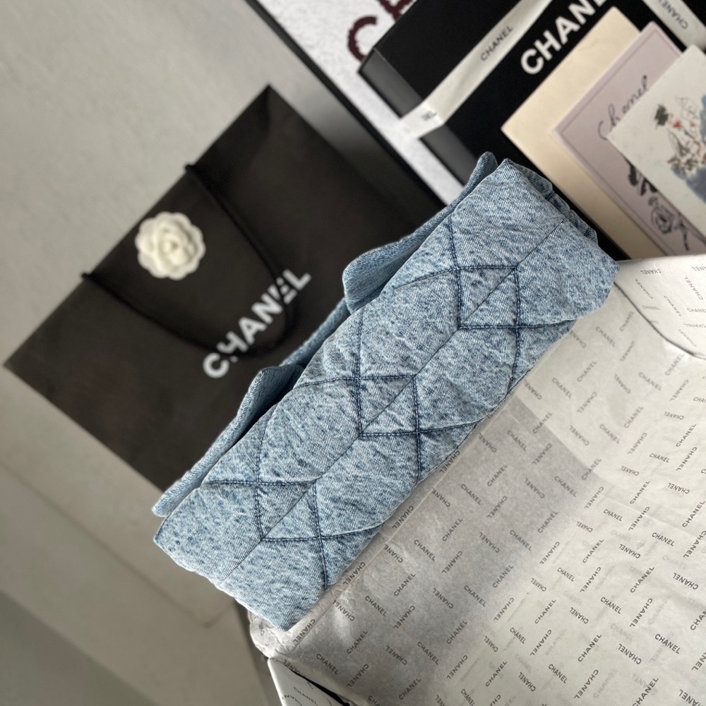 CHANEL Bags - Picture 7 of 8